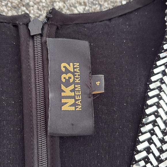 Naeem Khan V-Neck Flare Sequined Dress SILVER - Picture 4 of 6